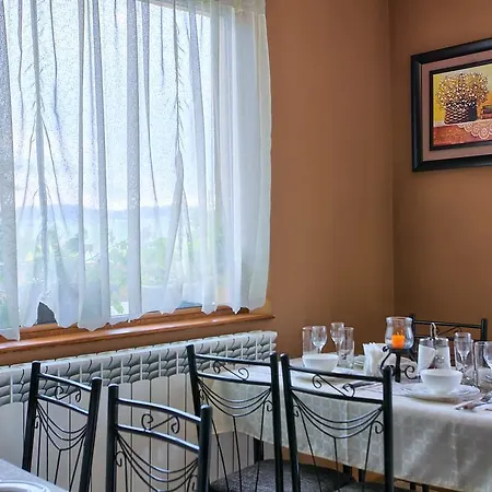 Guest house Slunchev Cviat
